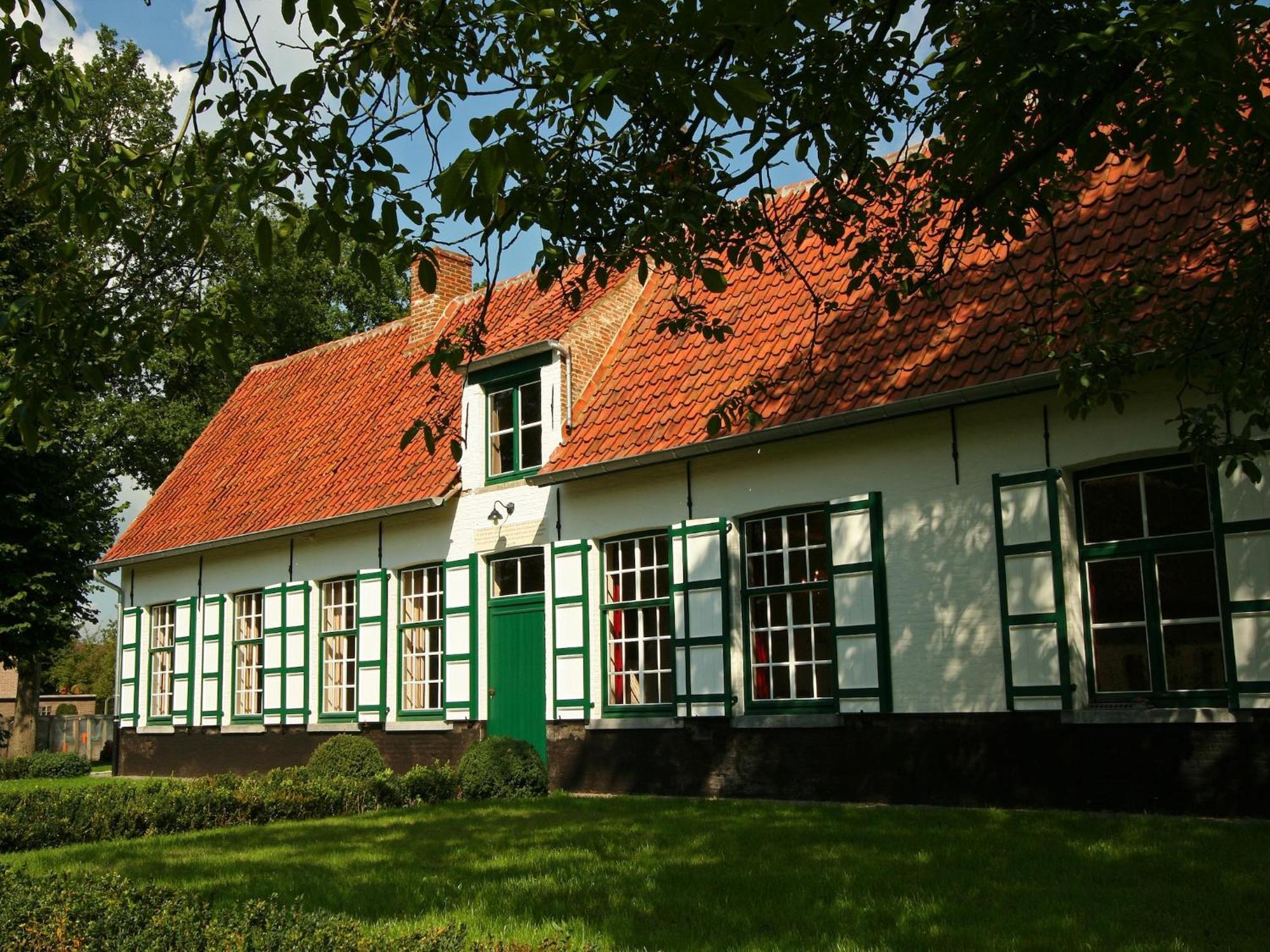 Beautiful Farmhouse In Beernem With Big Garden Kültér fotó